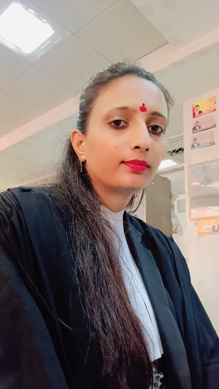 Advocate Saakshi Pandey